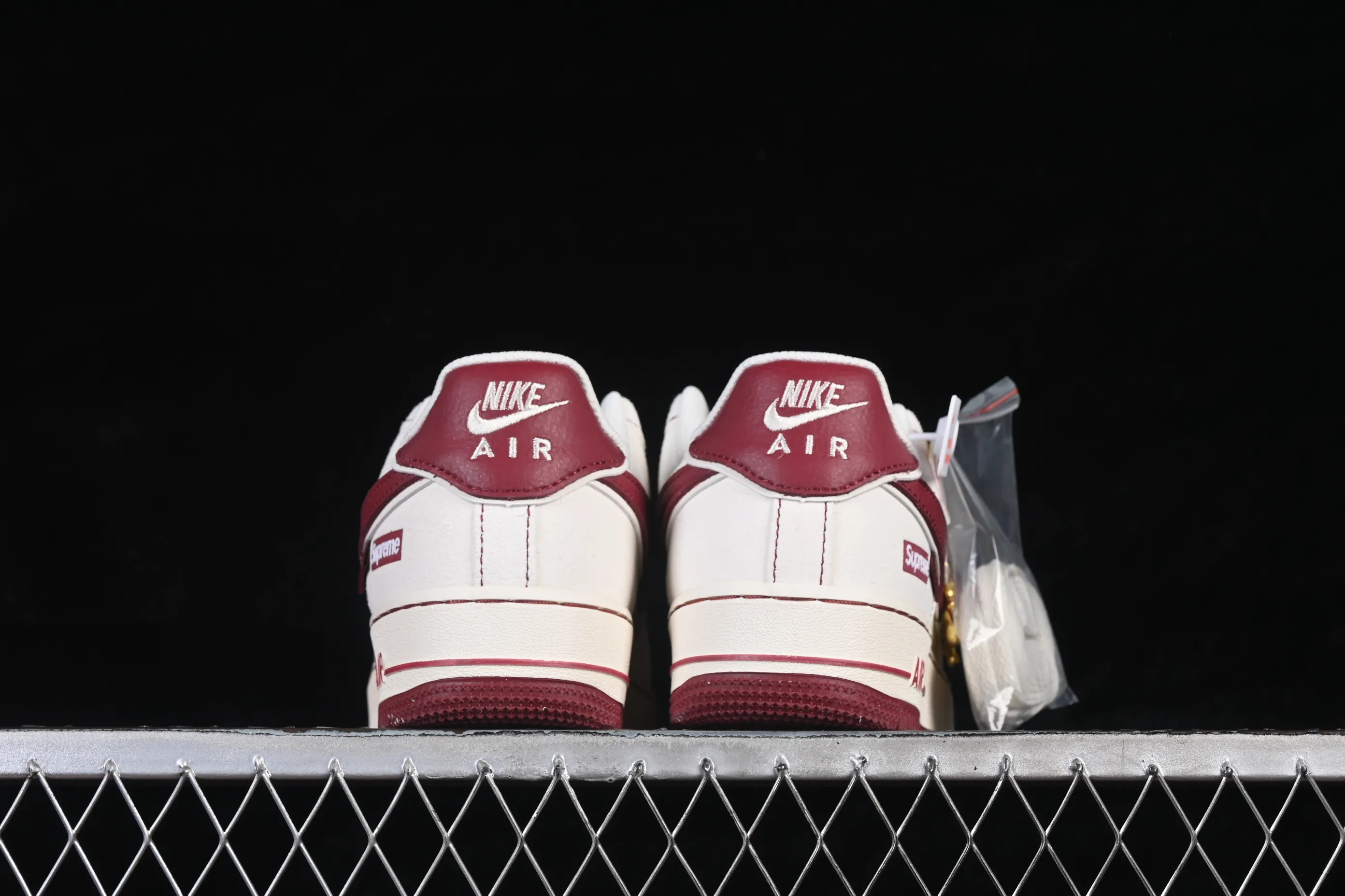 All Categories Nk Air Force 1 Air Force Series Nk Air Force 1 Low Air Force Low Nike Air Force 1'07 Low Beige Burgundy Air Force One Low Casual Sneakers XL1982-336